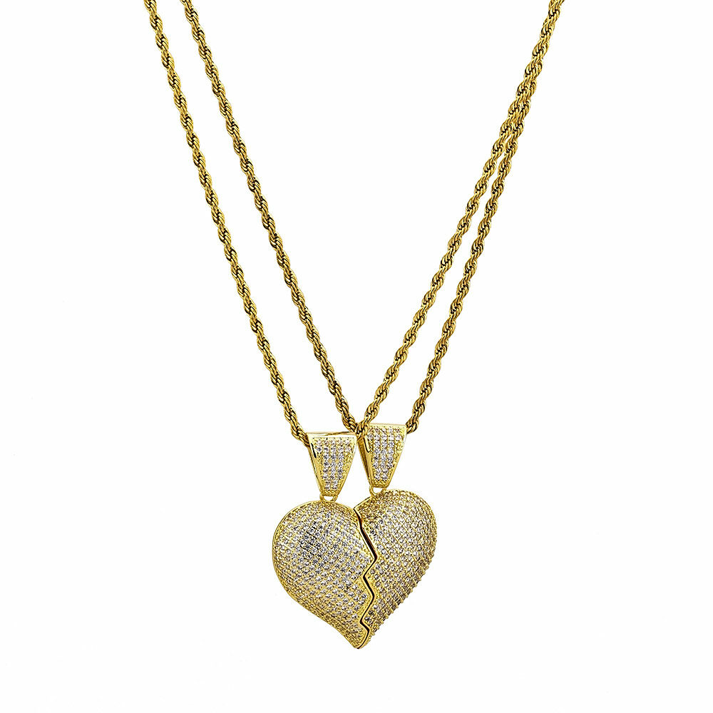 Goldsmith TWO PIECES MAGNETIC BROKEN HEART. - 18K GOLD